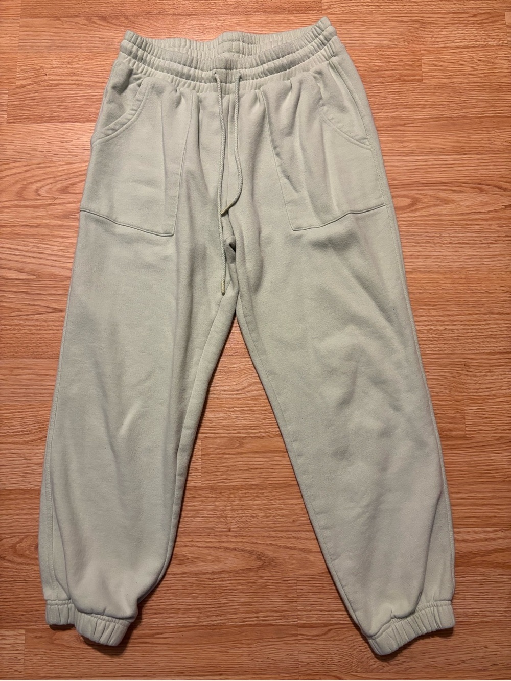 Universal Thread Light Sage Green Jogger Sweatpants